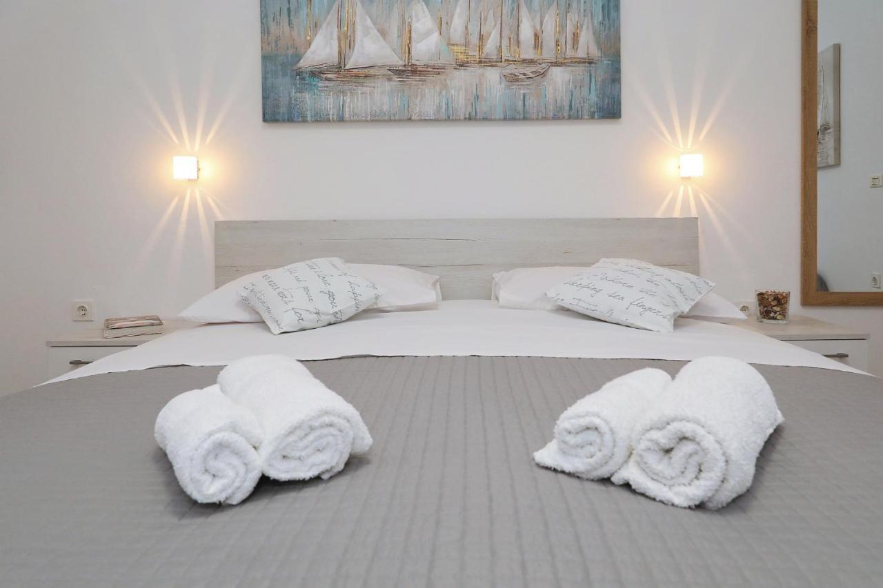 Apartmani Strpić Biograd Na Moru Zewnętrze zdjęcie
