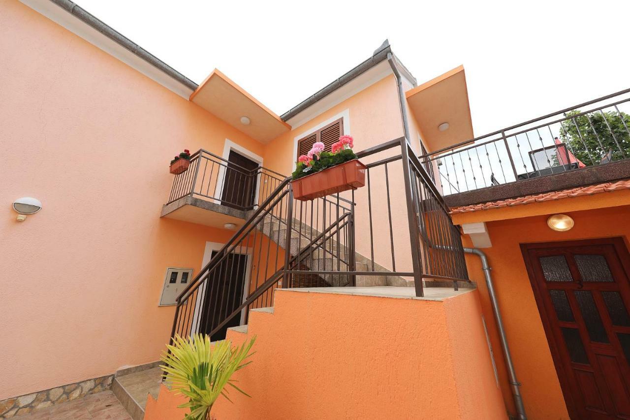 Apartmani Strpić Biograd Na Moru Zewnętrze zdjęcie