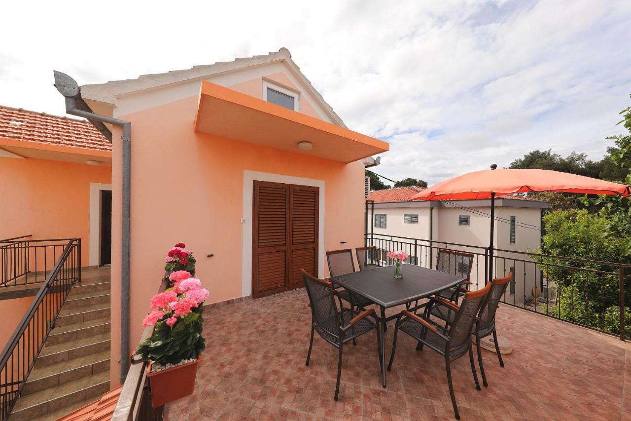 Apartmani Strpić Biograd Na Moru Zewnętrze zdjęcie
