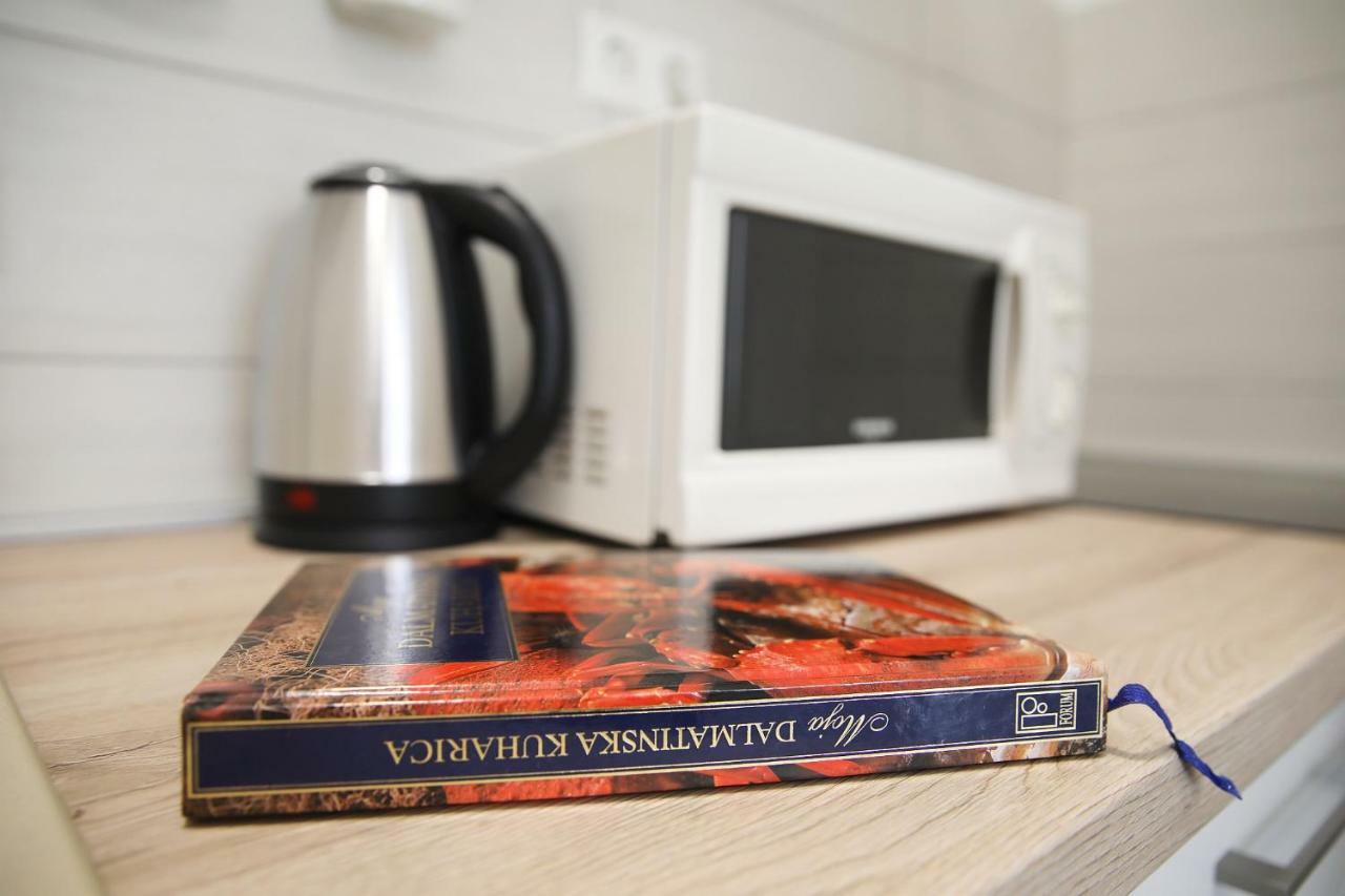 Apartmani Strpić Biograd Na Moru Zewnętrze zdjęcie