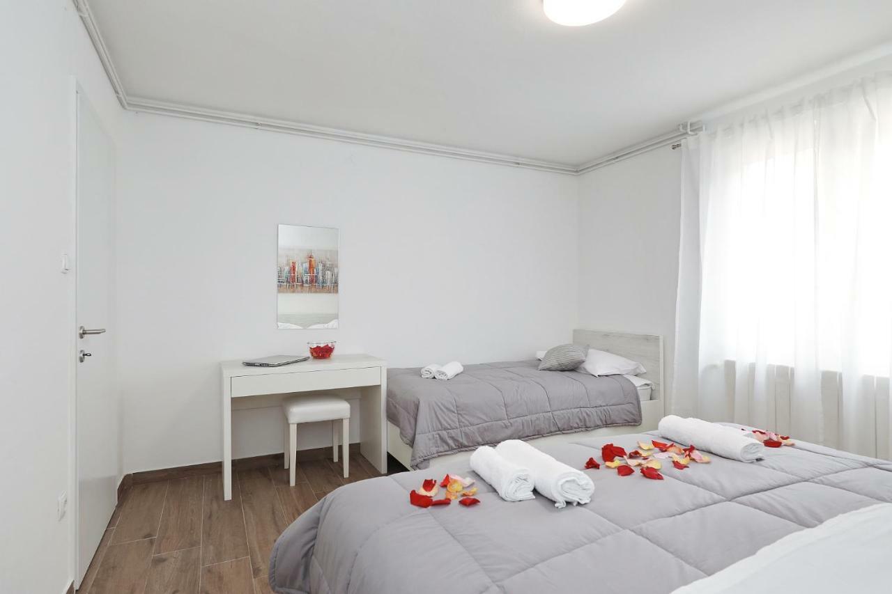 Apartmani Strpić Biograd Na Moru Zewnętrze zdjęcie