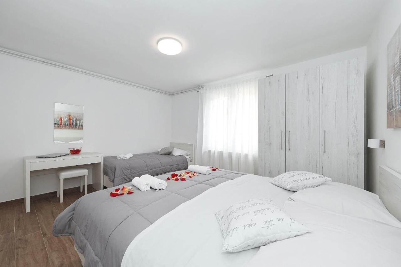 Apartmani Strpić Biograd Na Moru Zewnętrze zdjęcie